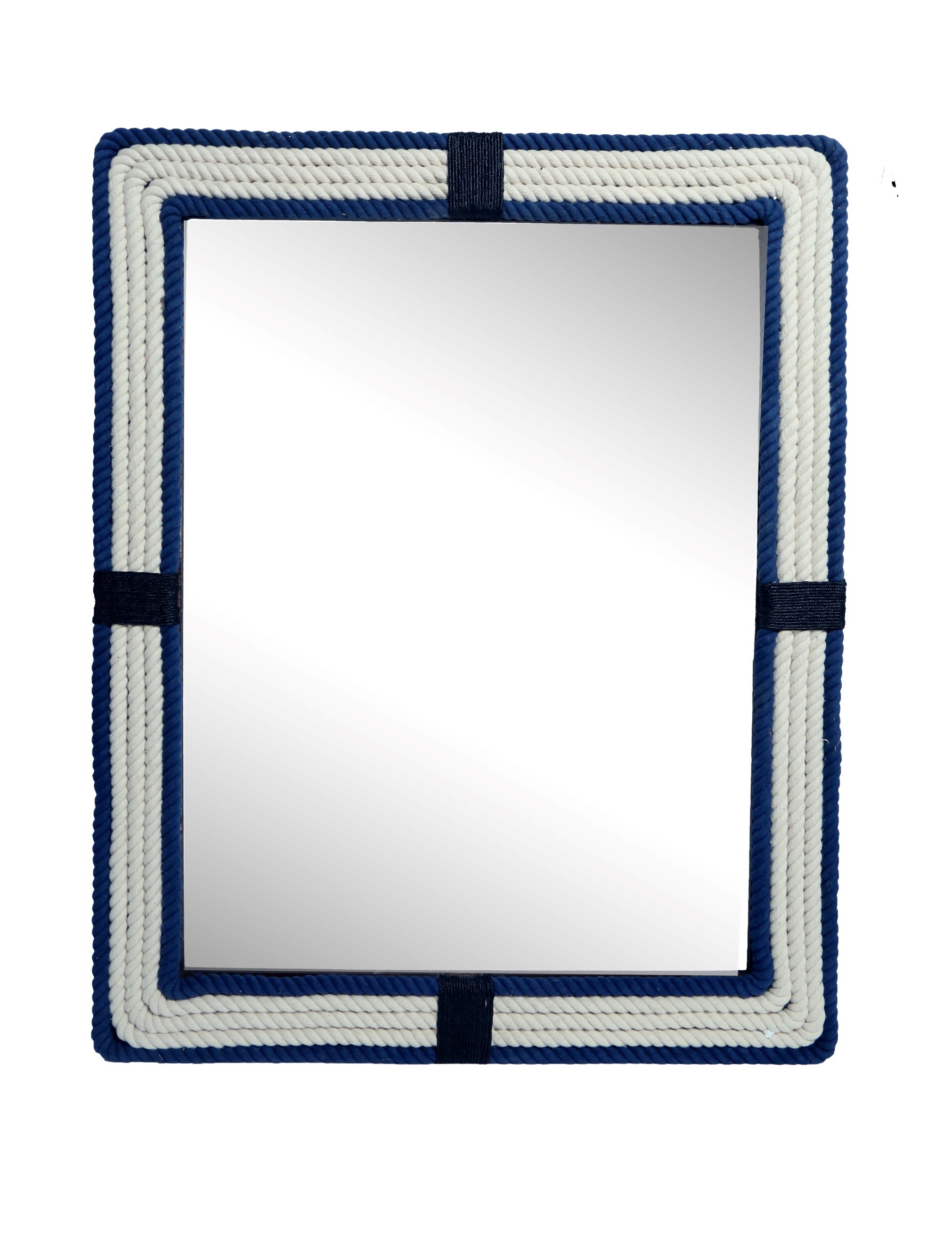 web7U4A9559a with mirror